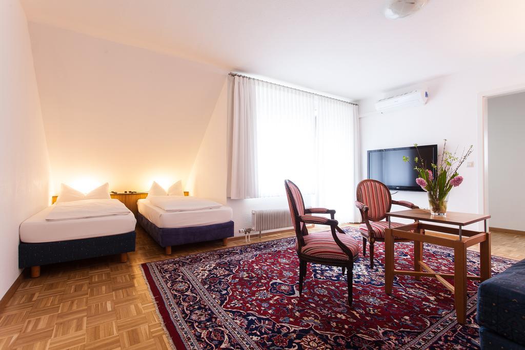 Hotel Garni Schacherer Mullheim  Habitación foto